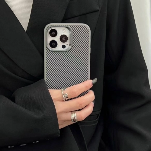 Apple iPhone 14 Pro Max (6.7) Kılıf Magsafe Şarj Özellikli Karbon Fiber Görünümlü TPU Zore Troy Kapak - Siyah