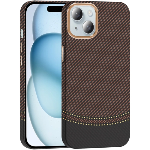 Apple iPhone 15 (6.1) ile Uyumlu Kılıf MagSafe Şarj Özellikli Karbon Fiber Görünümlü Gros Kapak - Gold-Siyah