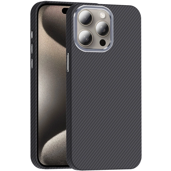 Apple iPhone 15 Pro (6.1) ile Uyumlu Kılıf MagSafe Şarj Özellikli Karbon Fiber Görünümlü Gros Kapak - Siyah