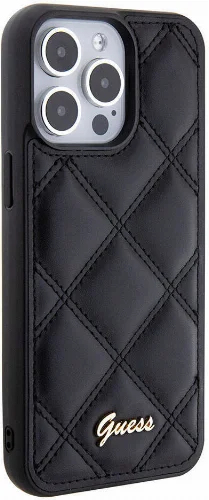 Apple iPhone 15 Pro Max Kılıf Guess Orjinal Lisanslı PU Deri Metal Yazı Logolu Kapitone Kapak - Siyah