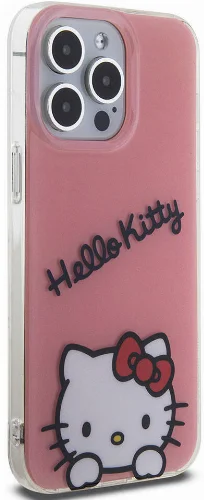 Apple iPhone 15 Pro Max (6.7) Kılıf Hello Kitty Orjinal Lisanslı Askılı Yazı ve İkonik Logolu Daydreaming Kapak - Pembe