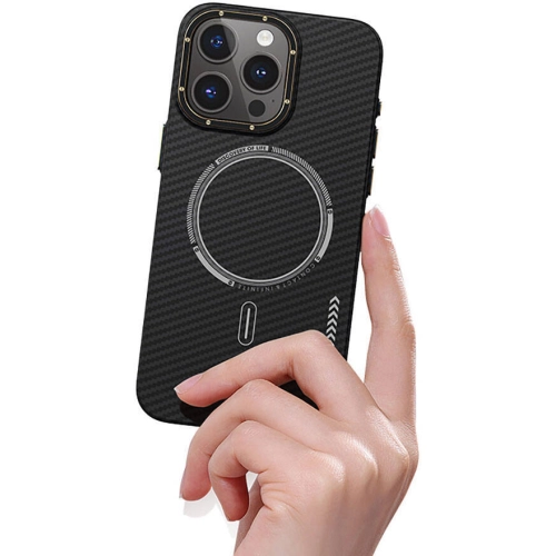 Apple iPhone 15 Pro Max (6.7) Kılıf Recci Machinist Serisi Magsafe Şarj Özellikli Magnetik Karbon Kapak - Siyah