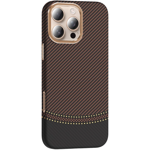Apple iPhone 16 Pro Max (6.9) ile Uyumlu Kılıf MagSafe Şarj Özellikli Karbon Fiber Görünümlü Gros Kapak - Gri-Siyah