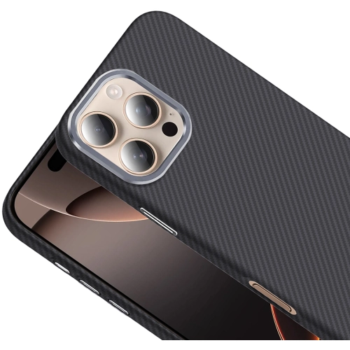 Apple iPhone 16 Pro Max (6.9) ile Uyumlu Kılıf MagSafe Şarj Özellikli Karbon Fiber Görünümlü Gros Kapak - Siyah