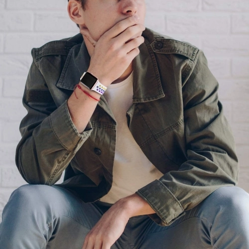 Apple Watch 38mm Kordon Spor Silikon Delikli KRD-02 - Pride Beyaz