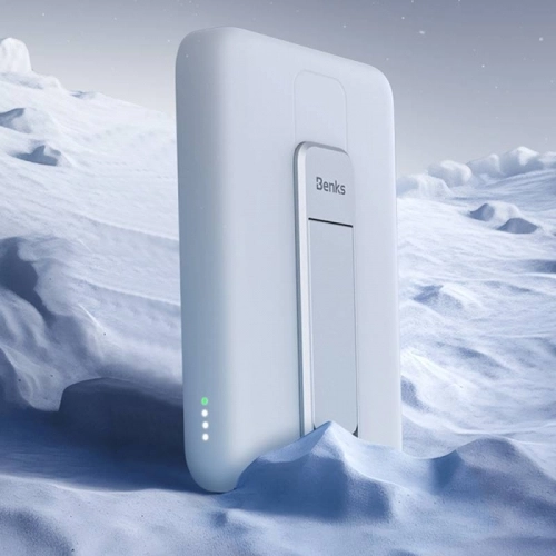 Benks MP08 Magsafe Magnetik Standlı İnce Tasarımlı Powerbank 10000mAh - Siyah