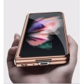 Samsung Galaxy Z Fold 3 Kılıf Metal Görünümlü Esnek Kıpta Kapak - Gümüş