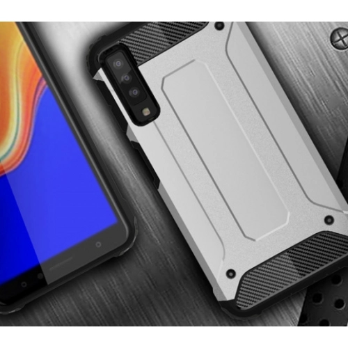 Samsung Galaxy A7 2018 Kılıf Zırhlı Tank Crash Silikon Kapak - Gold