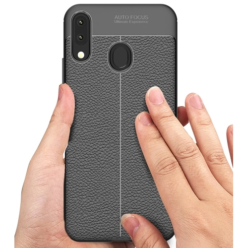 Samsung Galaxy M10s Kılıf Deri Görünümlü Lüks Parmak İzi Bırakmaz Niss Silikon Kapak - Siyah