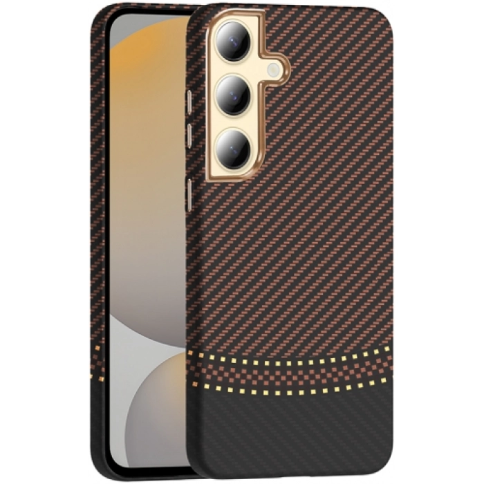 Samsung Galaxy S24 Plus ile Uyumlu Kılıf MagSafe Şarj Özellikli Karbon Fiber Görünümlü Gros Kapak - Gold-Siyah