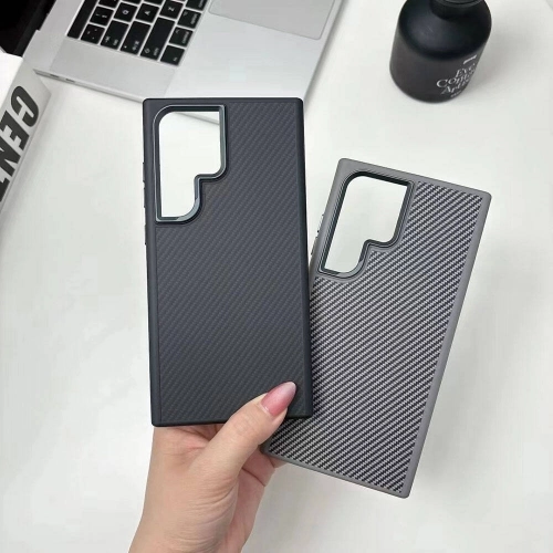 Samsung Galaxy S24 Ultra Kılıf Magsafe Şarj Özellikli Karbon Fiber Görünümlü TPU Zore Troy Kapak - Gümüş