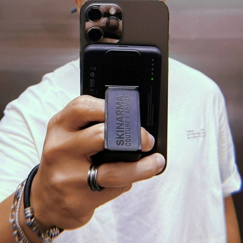 SkinArma Kira Kobai Taşınabilir Wireless Şarj ve PD Hızlı Şarj Özellikli Powerbank 15W 5000mAh