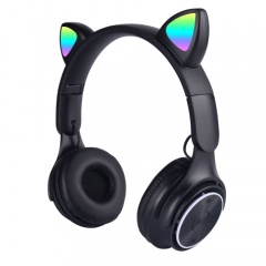 Zore M6 Pro Cat RGB Led Işıklı Kedi Kulağı Band Tasarımlı Ayarlanabilir ve Katlanabilir Kulak Üstü Bluetooth Kulaklık - Siyah